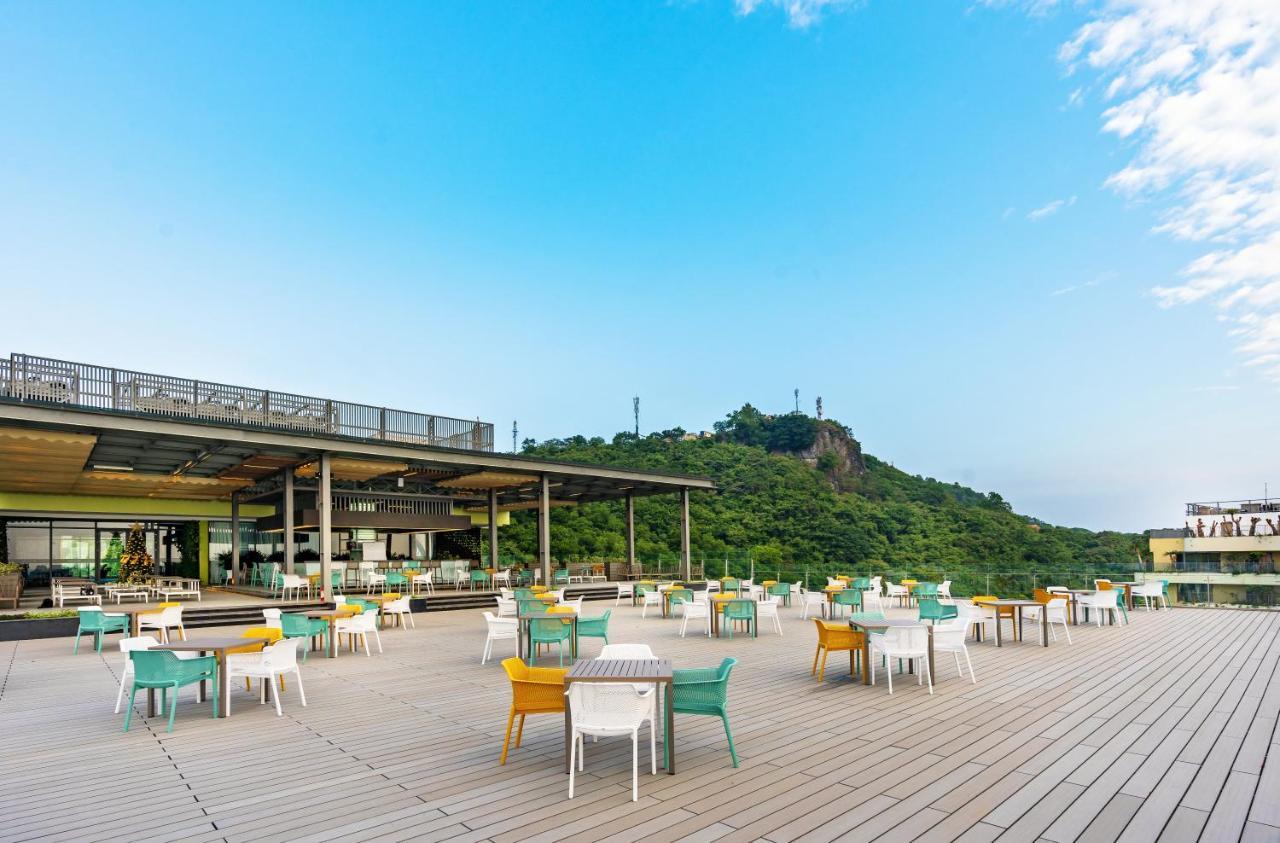 Flamingo Premium Lan Ha Bay Resort Haiphong Exterior foto